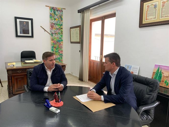 Reunión de INPRO y el Ayuntamiento de La Roda acerca de la seguridad y la digitalización.