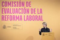 Díaz presenta a la Comisión que evaluará la reforma laboral y promete "mejorar" lo que determinen