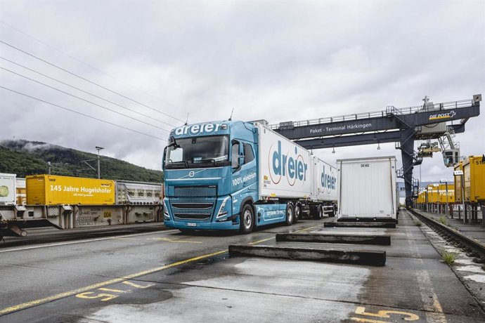 Volvo Trucks alcanza las 5.000 unidades vendidas de camiones eléctricos en todo el mundo.