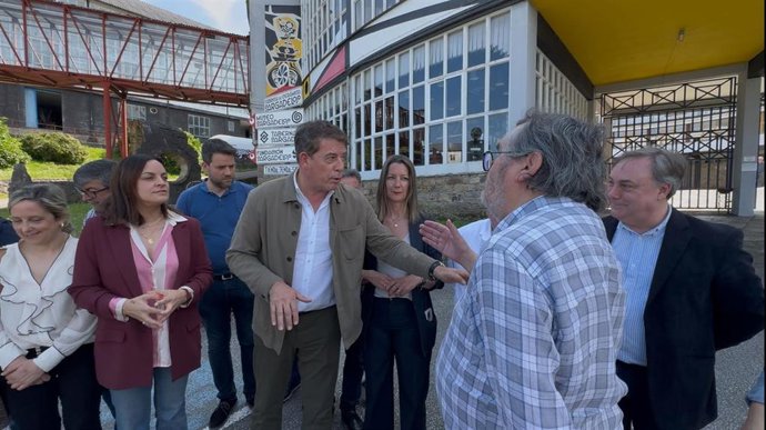 El líder del PSdeG y el dueño de Sargadelos