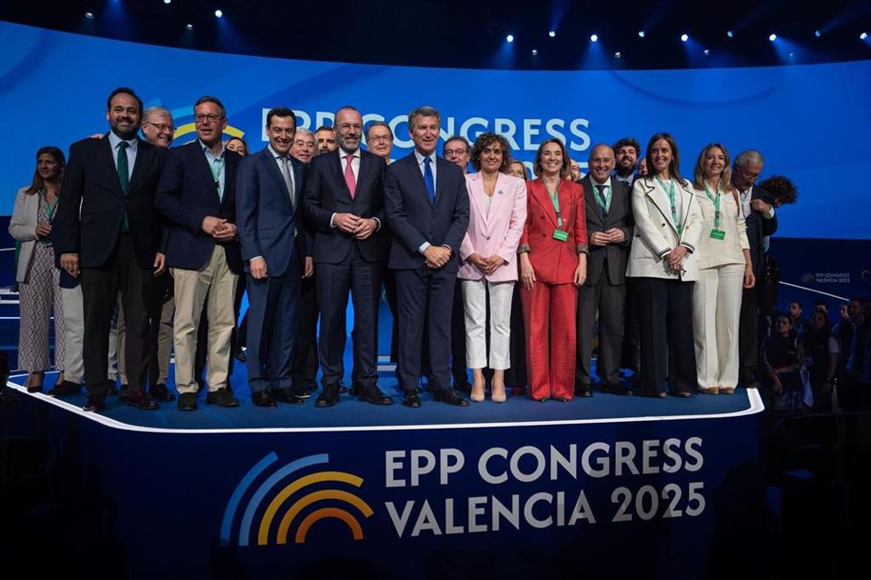 El presidente del Partido Popular de Castilla-La Mancha, Paco Núñez, en el Congreso del PP europeo.