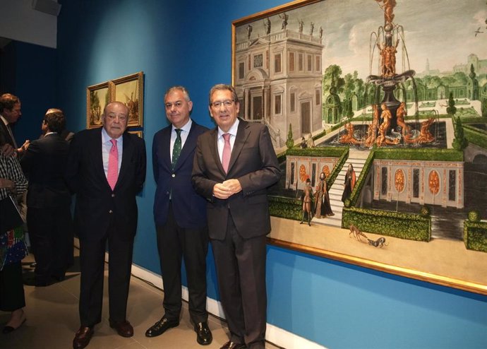 El presidente de la Fundación Cajasol, Antonio Pulido y el alcalde de Sevilla, José Luis Sanz, en la inauguración de la exposición 'La Naturaleza del Ate'.