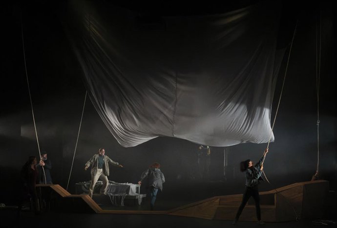 El Teatre Principal de Castelló acoge tres funciones de la nueva producción del IVC 'Plenamar'