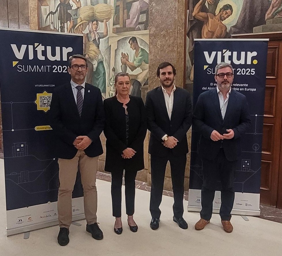 Esperanza González, consejera delegada de Turismo Costa del Sol, ha subrayado la importancia estratégica de este foro para la provincia por el auge del alojamiento flexible.