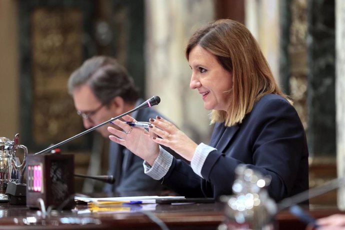 Archivo - Arxiu - Imatge d'arxiu de l'alcaldessa de València, María José Catalá, en un ple de l'ajuntament de la ciutat. 
