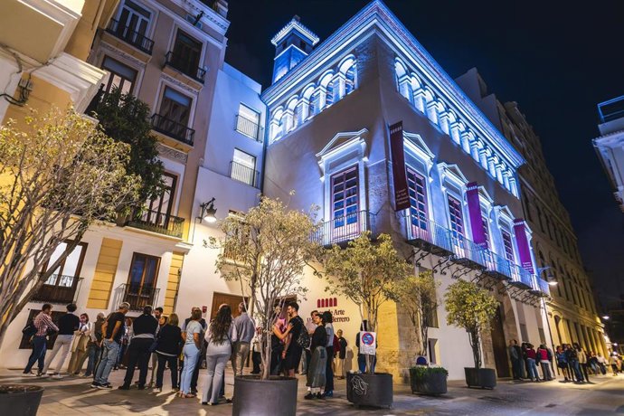 Archivo - Visita nocturna al Centro de Arte Hortensia Herrero