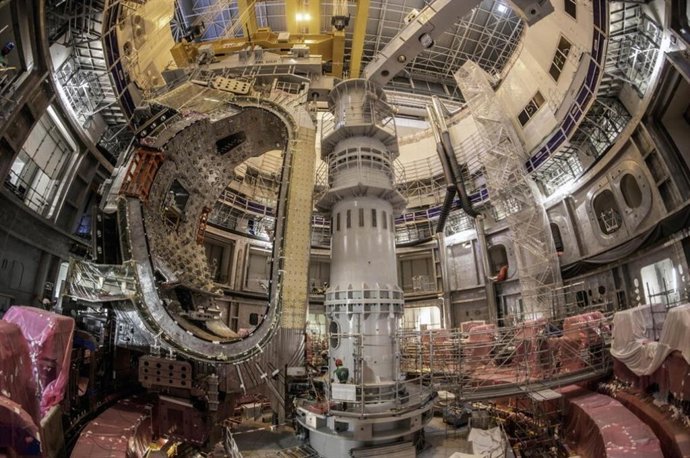 Interior del reactor de fusión ITER