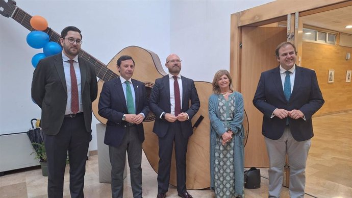 El secretario general de Formación Profesional de la Consejería de Desarrollo Educativo y Formación Profesional de la Junta de Andalucía, Florentino Santos, antes de participar en un foro sobre FP