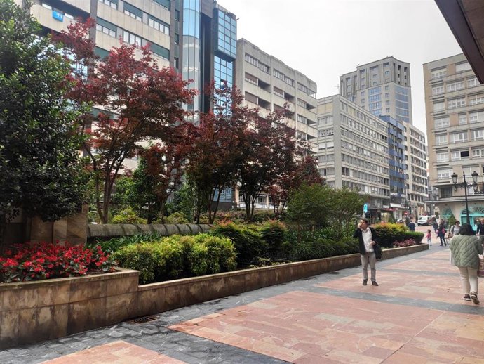 Archivo - Plaza Longoria Carbajal, en Oviedo