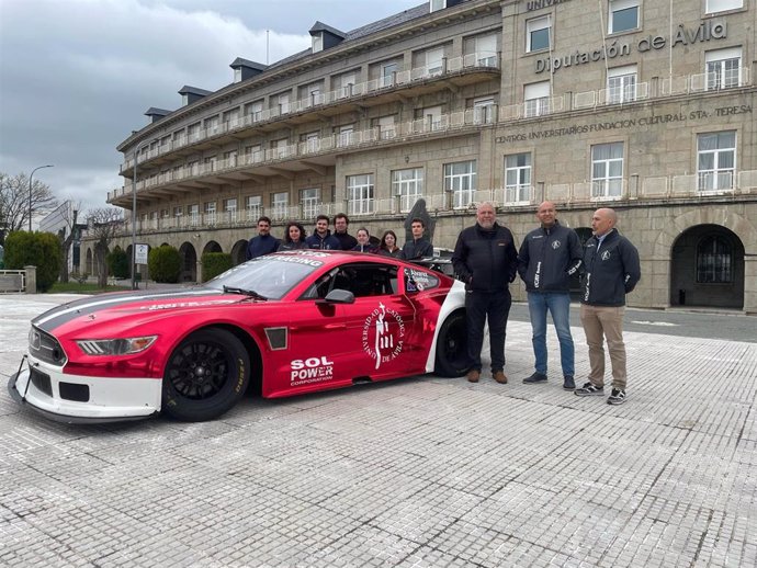 El Ford Mustang GT con el que el equipo UCAV Racin Engineering comeptirá en la categoría GT del Campeonato de España de turismos.