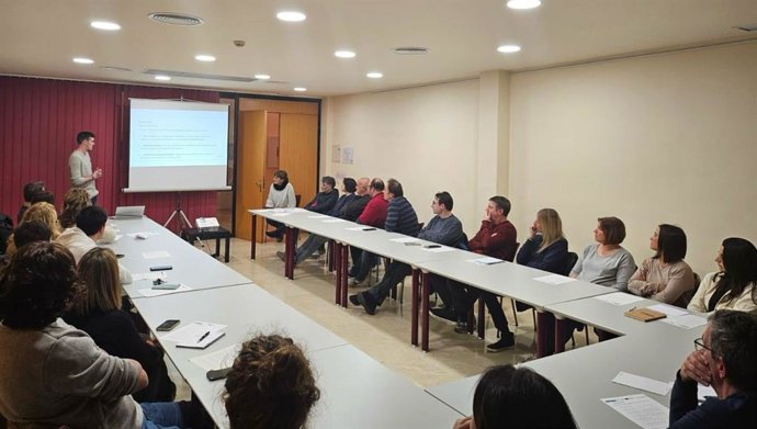 Sesión de uno de los cursos impartidos por Mallorca Activa.