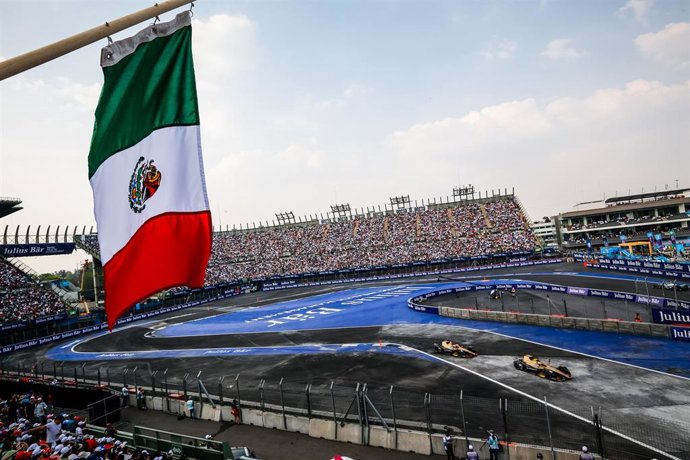 Archivo - drapeaux flag 25 VERGNE Jean Eric (fra), Spark-DS Automobiles DS E-TENSE FE20, DS Techeetah, action 13 DA COSTA Antonio Felix (por), Spark-DS Automobiles DS E-TENSE FE20, DS Techeetah, action during the CBMM Niobium Mexico City E-Prix 2020, 4th 