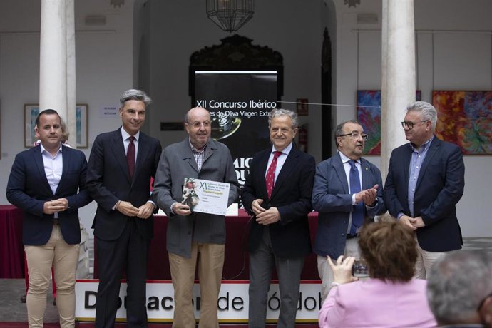 Acto de entrega de los Premios AOVE Mezquita.