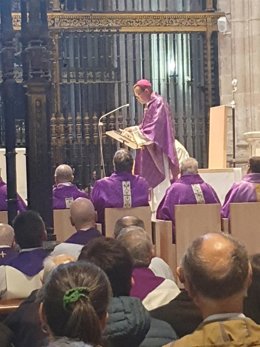 El obispo de Segovia, Jesús Vidal, durante su homilía