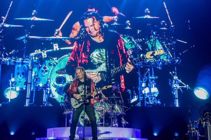 Archivo - La banda Maná durante su concierto en el WiZink Center, a 3 de julio de 2024, en Madrid (España). Maná es una banda de pop rock latino de origen mexicano fundada en 1986 en Guadalajara, Jalisco. Ha vendido más de 50 millones de discos en todo el