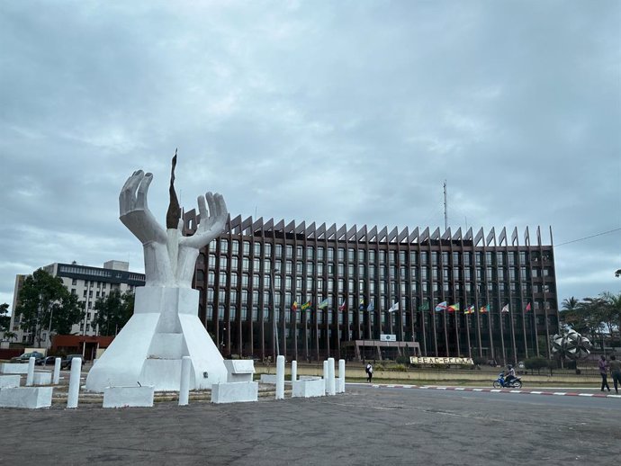 Archivo - Edificio de la Comunidad Económica de los Estados de África Central en la capital de Gabón, Libreville (archivo)