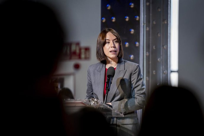 A Ministra da Ciência, Inovação e Universidades, Diana Morant, apresenta a Estratégia de Tecnologias Quânticas da Espanha no Fórum Global de Tecnologia da OCDE, no Espacio Fundación Telefónica, em 24 de abril de 2025, em Madri (Espanha).