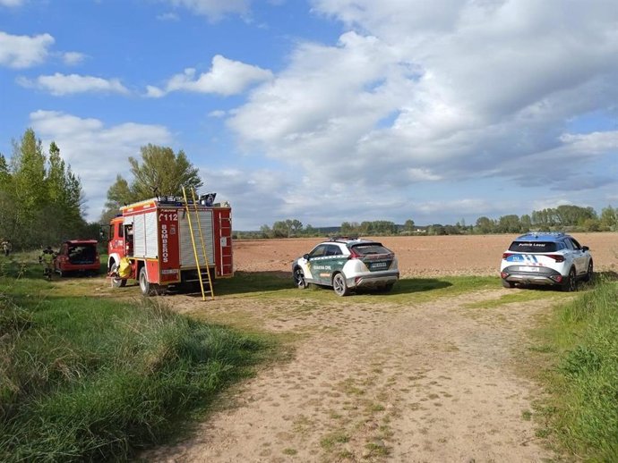 Rescatado un varón que había quedado atrapado en el Duero en Almazán (Soria)