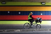 El Gobierno de EEUU pide al Supremo permiso para dejar sin protección a 350.000 venezolanos