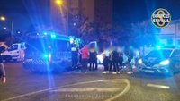 Un conductor positivo en alcohol choca en Sevilla contra cuatro vehículos estacionados en Cerro Amate