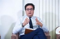 López no cree que Ayuso tenga el respaldo que vaticinan las encuestas y está convencido de que habrá cambio en Madrid