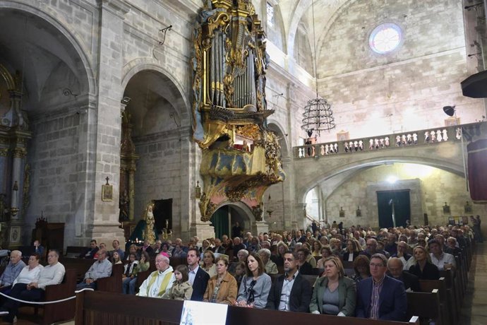 El Consell y el Obispado de Mallorca restauran los teclados del órgano histórico de Jordi Bosch de Santanyí.