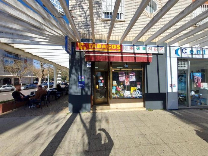 Despacho receptor de loterias en la Avenida José María Alcaraz y Alenda de Badajoz.