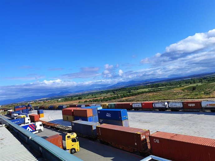 Archivo - Royo Logística desmiente a la Confederación de Transportes de La Rioja (CEMT)