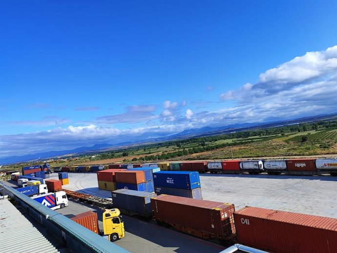 Archivo - Royo Logística desmiente a la Confederación de Transportes de La Rioja (CEMT)