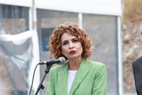 Montero afea a Moreno ir al congreso del PPE cuando la Junta volvía a asumir "la gestión" de la emergencia por el apagón