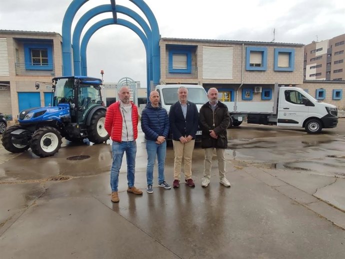 El Ayuntamiento de Logroño mejora el equipamiento del Parque de Servicios con dos nuevos camiones y un tractor más eficientes y ecológicos