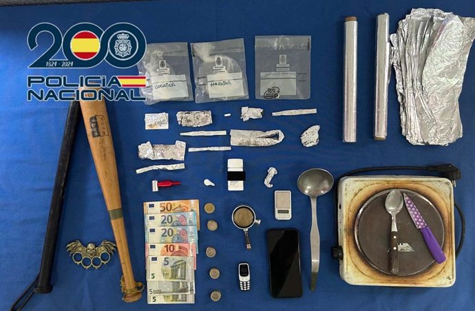 Efectos intervenidos en la operación antifdroga en Badajoz.