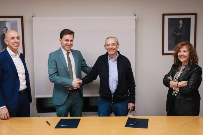 Invertidos 673.599,72 euros en las obras de construcción del primer centro educativo de 0 a 3 años de Entrena