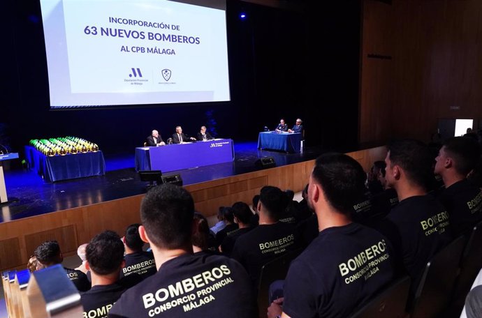 El CPB, dependiente de la Diputación de Málaga, refuerza con 60 nuevos bomberos su plantilla, que alcanza los 402 efectivos.