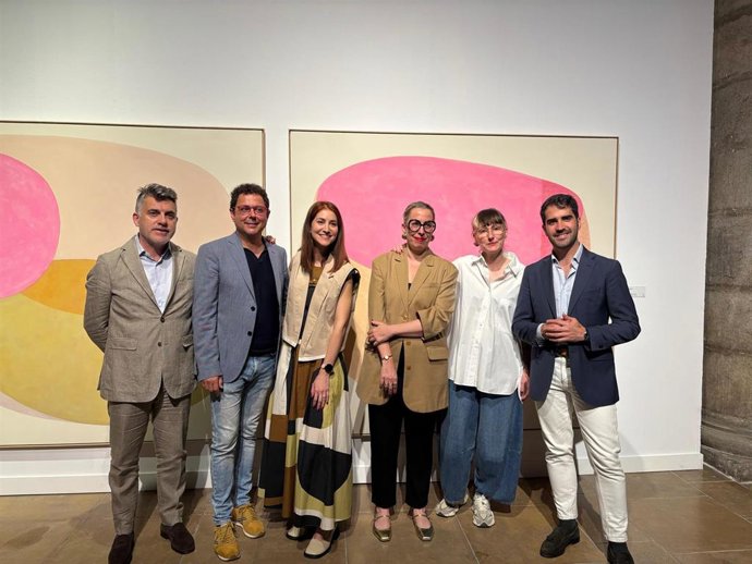 Presentación de la exposición 'La Extranjera', de la artista Maru Quiñonero