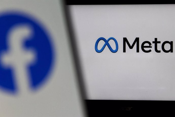 Archivo - 25 February 2025, Indonesia, Bandung: In this photo illustration, the Facebook Logo displayed on a smartphone screen with Meta AI in the background. Photo: Algi Febri Sugita/ZUMA Press Wire/dpa