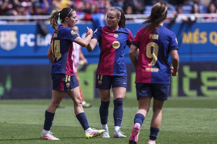 Aitana Bonmati, Ewa Pajor, jugadoras del Barça