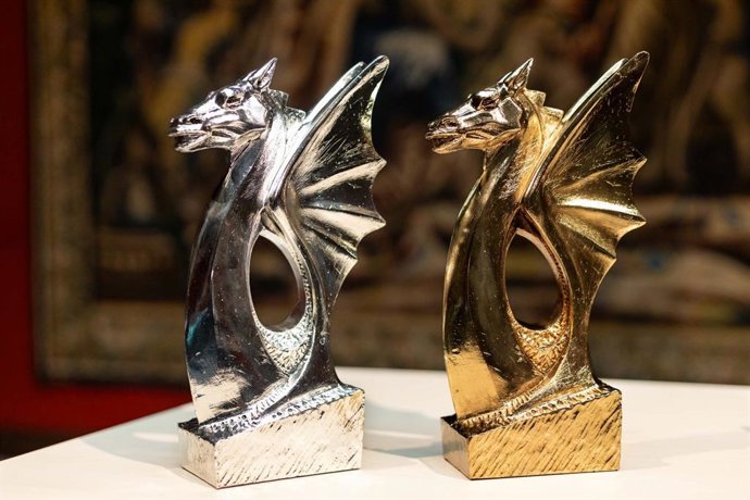 Los dragones de oro y plata que premias las películas del Saraqusta Film Festival