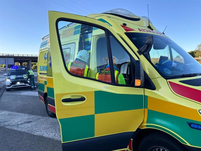 Archivo - Ambulancia del Summa Madrid.