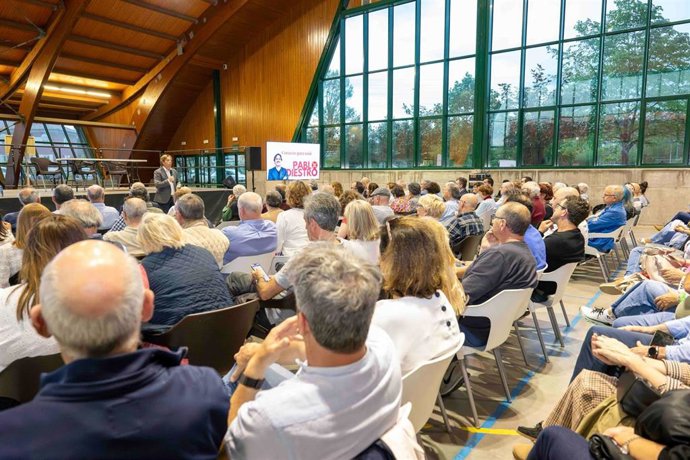 Acto de cierre de de campaña de Pablo Diestro en Torrelavega