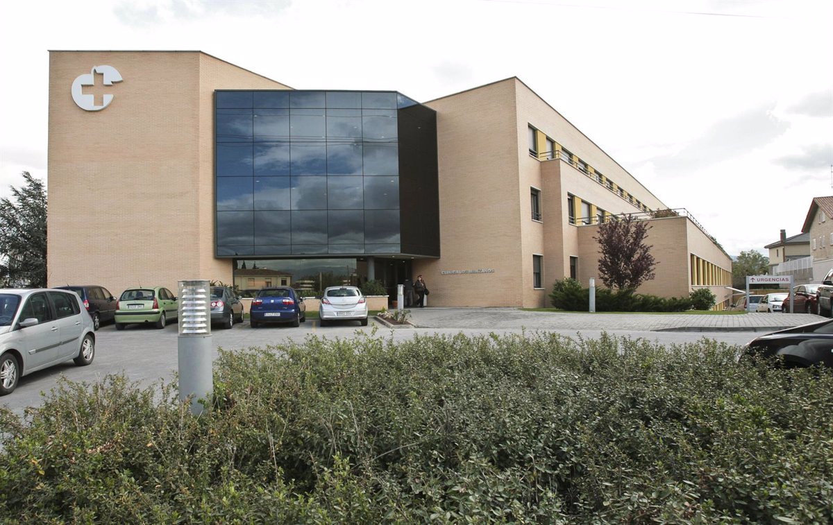 Un joven de 20 años, herido anoche en una colisión entre dos coches en Logroño