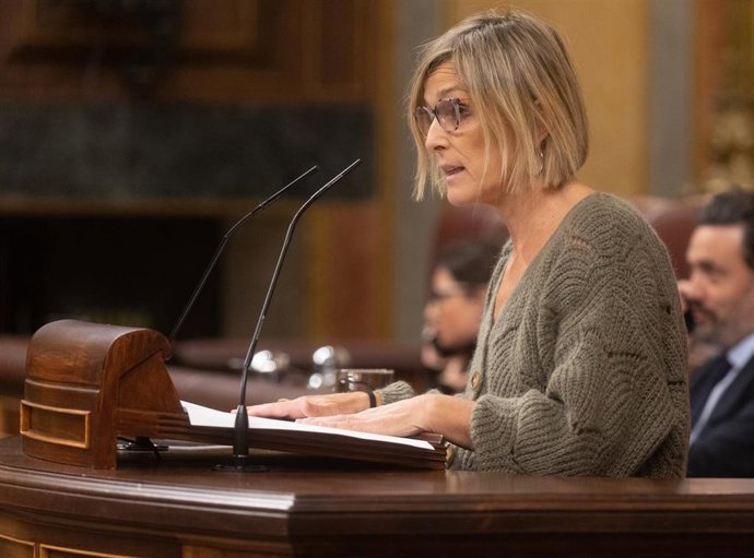 Archivo - La diputada del PNV Idoia Sagastizabal interviene una sesión plenaria en el Congreso de los Diputados, a 20 de noviembre de 2024, en Madrid (España). 
