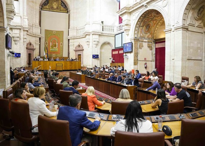 Archivo - Pleno del Parlamento andaluz.