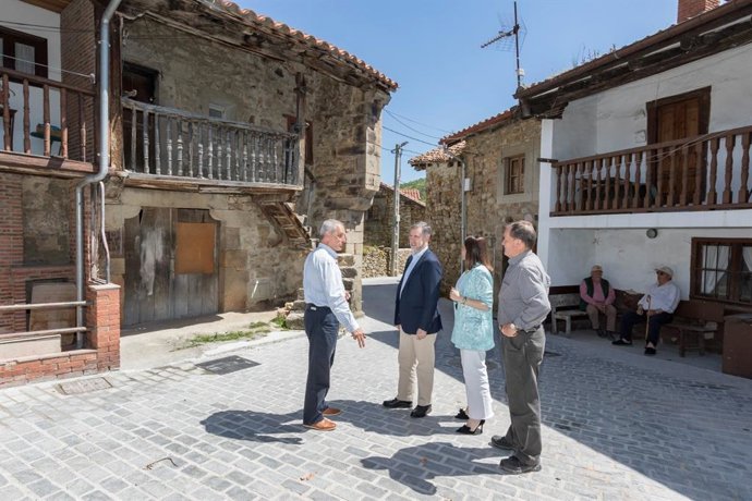Turismo acondiciona la entrada de San Sebastián de Garabandal