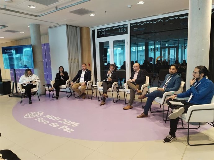 El alcalde de Mérida, Antonio Rodríguez Osuna, interviene en el 'Foro Mundial de Ciudades y Territorios de Paz' celebrado en Montevideo (Uruguay)