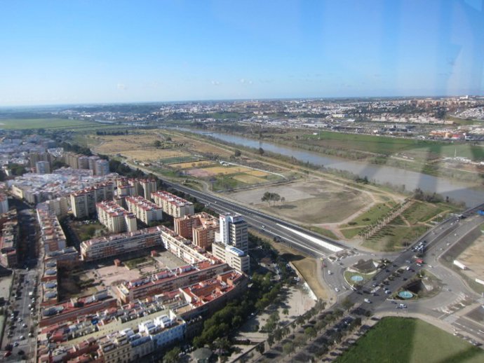 Archivo - Imagen del charco de la pava en Sevilla desde la Torre Pelli. 