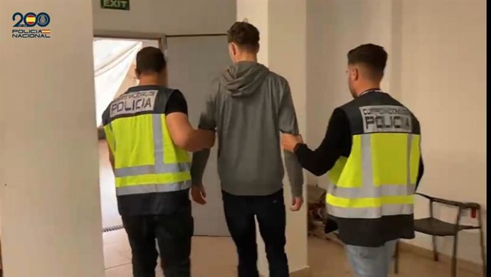 Un detenido en Aeropuerto de Ibiza al intentar introducir en la isla cerca de 50 kilos de pastillas de éxtasis