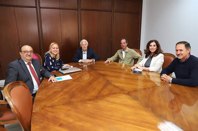 Reunión del Ayuntamiento y Asociación Cedown.