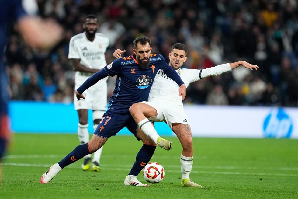 Archivo - Borja Iglesias y Dani Ceballos en el Real Madrid-RC Celta de Copa del Rey