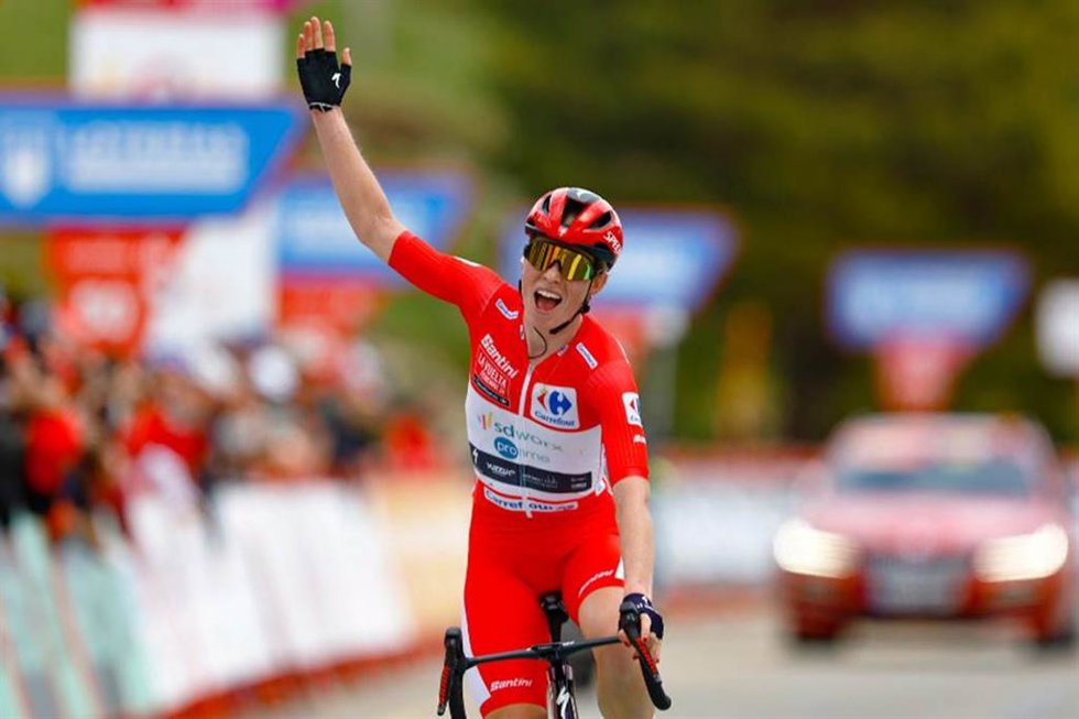 Archivo - La ciclista neerlandesa Demi Vollering en La Vuelta Femenina 24 by Carrefour.es